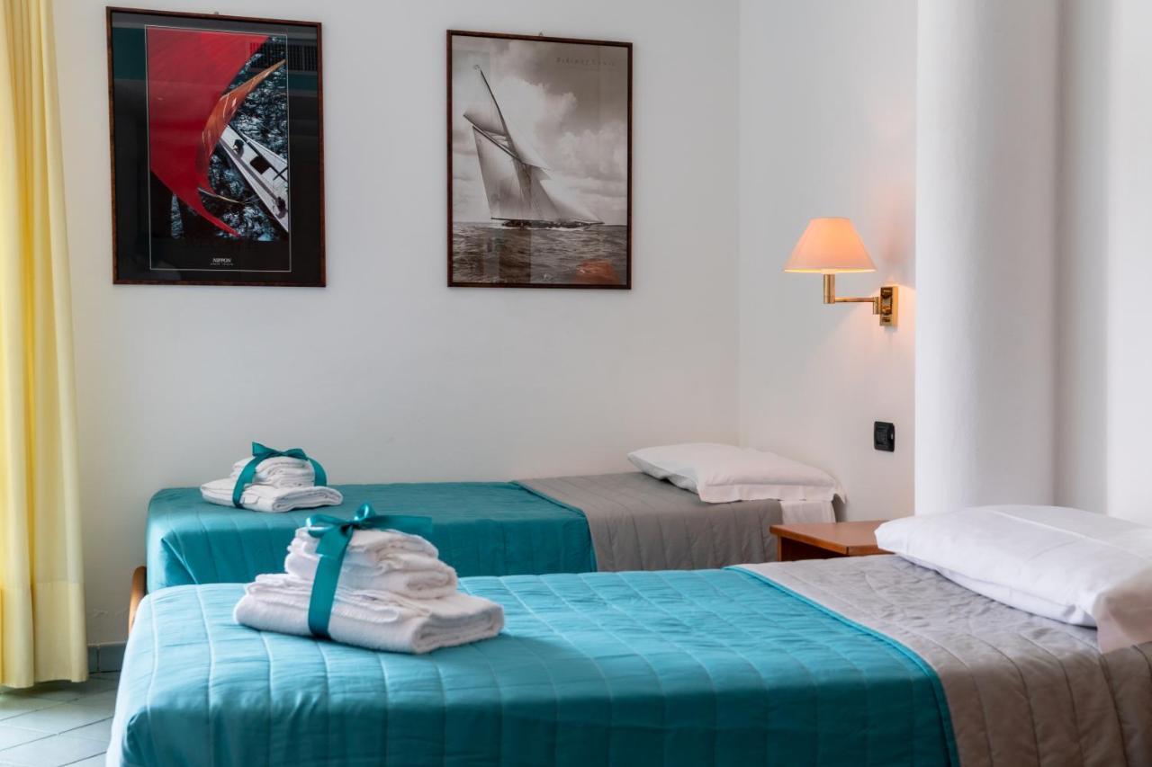 Hotel Alisei Lignano Sabbiadoro Kültér fotó