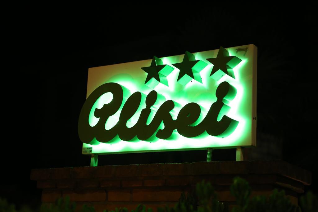 Hotel Alisei Lignano Sabbiadoro Kültér fotó