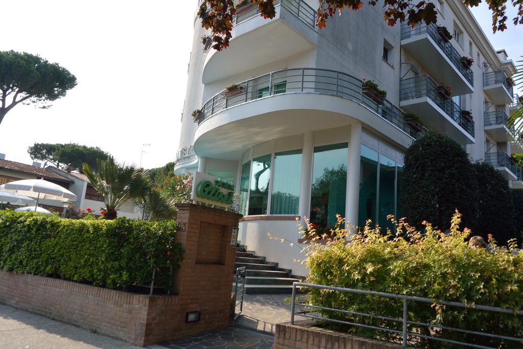 Hotel Alisei Lignano Sabbiadoro Kültér fotó